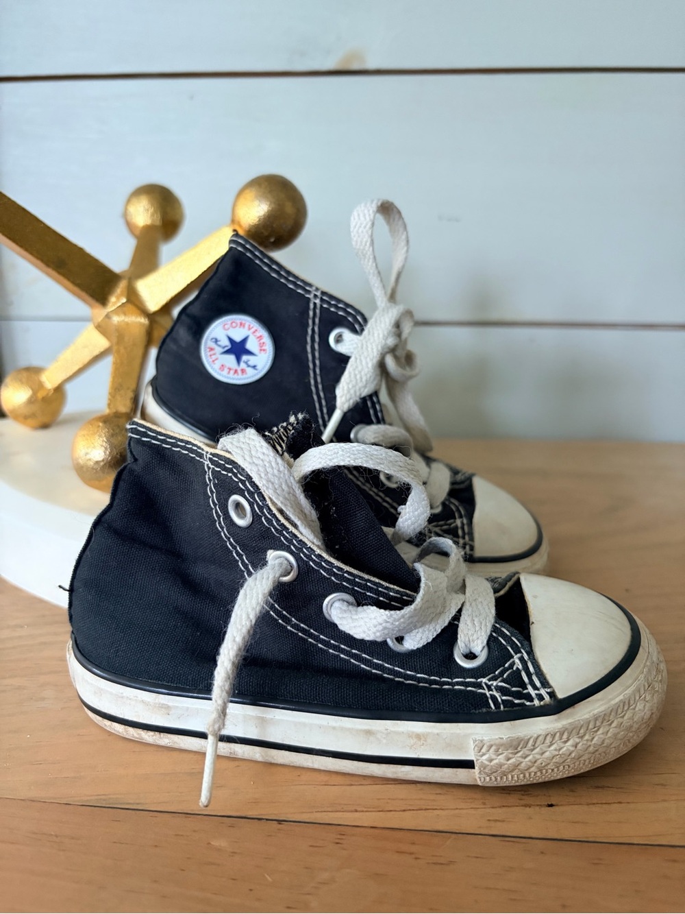 Converse Chuck Taylor All Star High Tops – Toddler Size 7